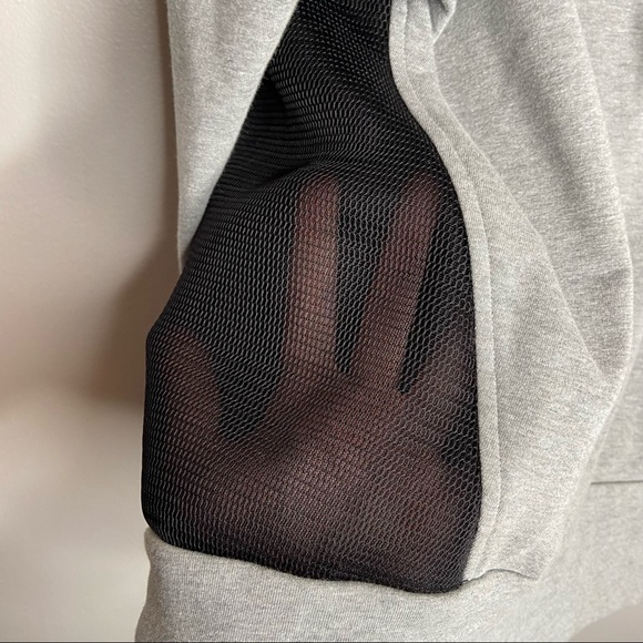 Lucy cowl neck 1/4 zip mesh back grey pullover medium - Picture 10 of 10